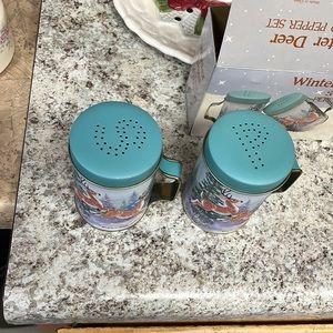 vintage salt and pepper shakers